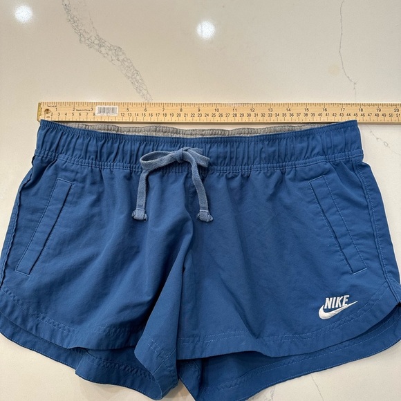 Nike Women's Blue Shorts - Picture 2 of 7